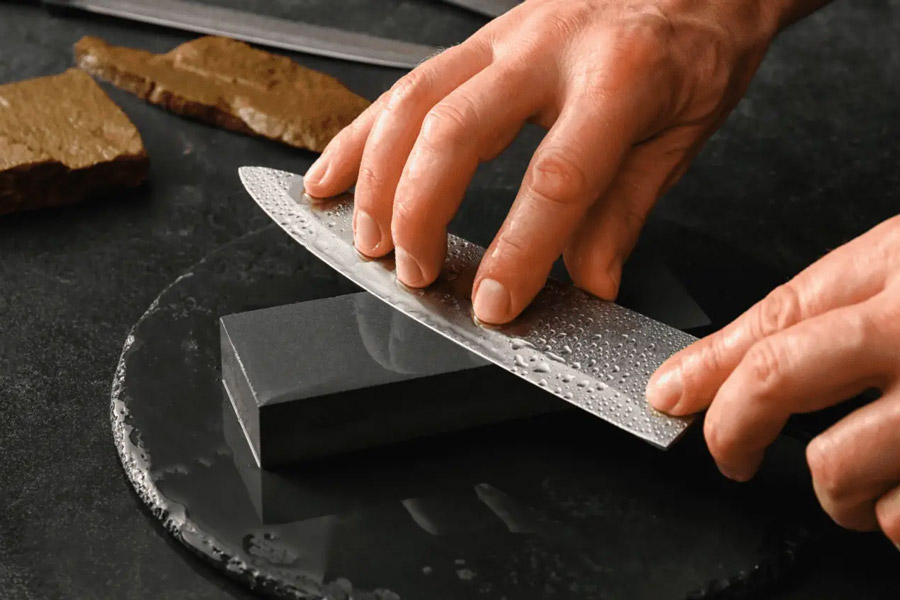 6-Best-Japanese-sharpening-stones-whetstones-for-razor-sharp-knives-1536x864.jpg 6-Best-Japanese-sharpening-stones-whetstones-for-razor-sharp-knives-1536x864.jpg